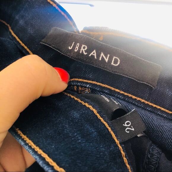 J BRAND Cigarette Dark Blue Wash Skinny Cigarette Leg Low Mid Straight Jeans 26 - Picture 6 of 9